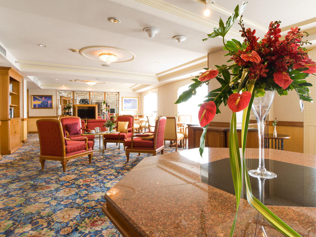 Montien Riverside Hotel Бангкок Экстерьер фото Club Lounge at KLIA