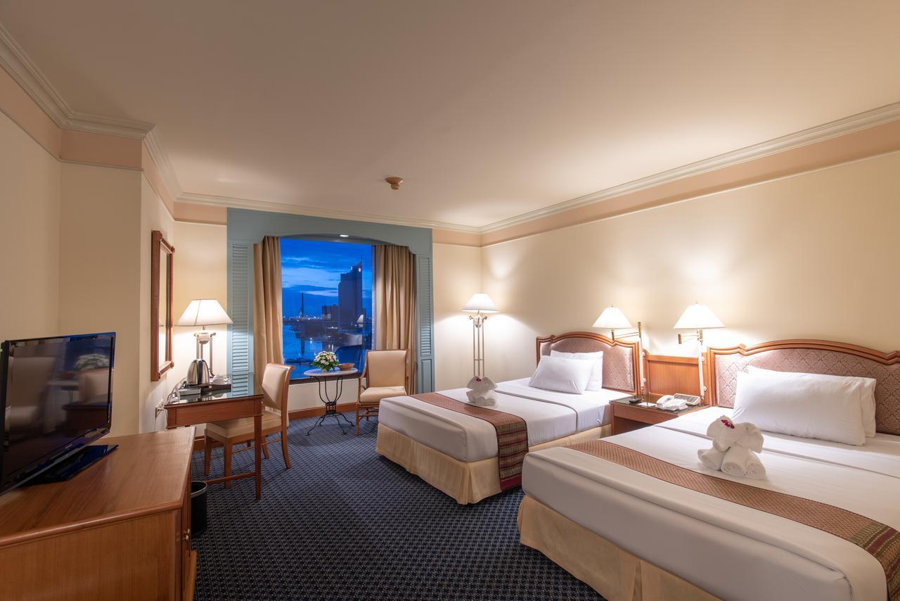 Montien Riverside Hotel Бангкок Экстерьер фото Deluxe Room